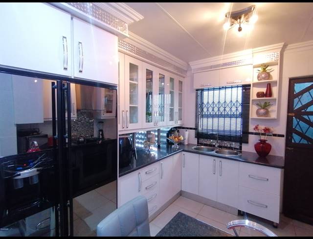 3 BEDROOM FREESTANDING SOLD IN JOUBERTON